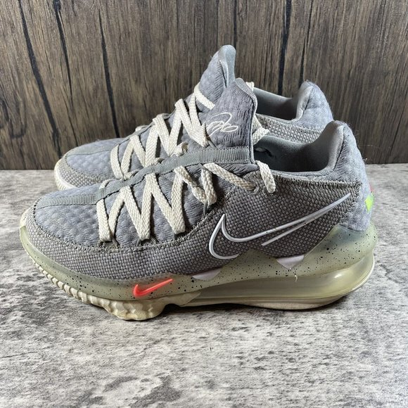 Nike Lebron 17 Low Shoe Mens Size 5 Women’s 6.5 Gray Orange Basketball Sneaker - Picture 4 of 8